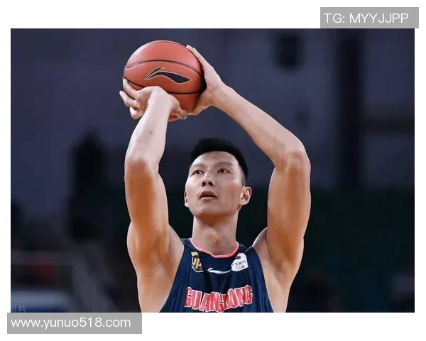 足球明星中谁的篮球水平最为出众探讨各界运动员的跨界表现与成就